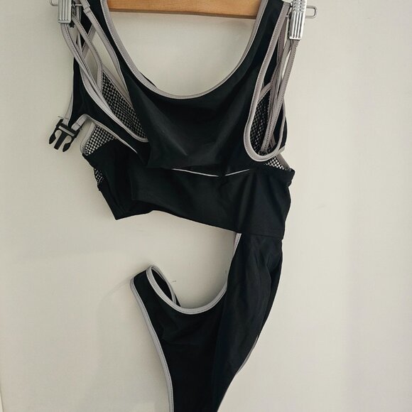 iHeartRaves Reflective Fishnet Bodysuit - Picture 5 of 5